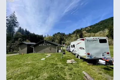 28593 Lower Smith River Rd, Reedsport, OR 97467 - Photo 29