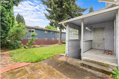225 W Berkeley St, Gladstone, OR 97027 - Photo 21