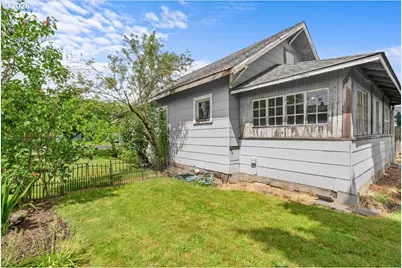 225 W Berkeley St, Gladstone, OR 97027 - Photo 25