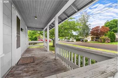 225 W Berkeley St, Gladstone, OR 97027 - Photo 3