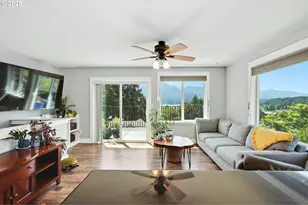 438 NW Roselawn St, Stevenson, WA 98648 - Photo 7