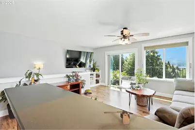 438 NW Roselawn St, Stevenson, WA 98648 - Photo 9