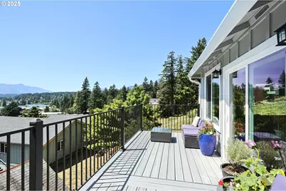 438 NW Roselawn St, Stevenson, WA 98648 - Photo 13