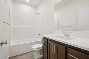 1724 NW 18th St, Battle Ground, WA 98604 - Photo 11