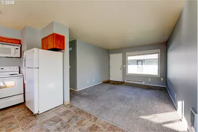 1049 SE Walnut St, Hillsboro, OR 97123 - Photo 13