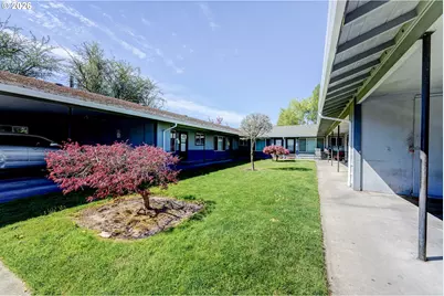 1049 SE Walnut St, Hillsboro, OR 97123 - Photo 27