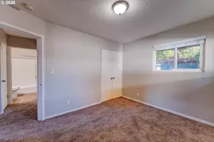 1049 SE Walnut St, Hillsboro, OR 97123 - Photo 21