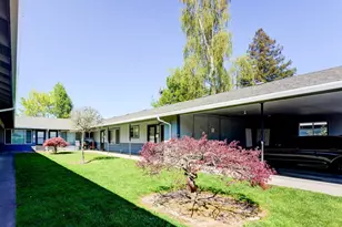 1049 SE Walnut St, Hillsboro, OR 97123 - Photo 31