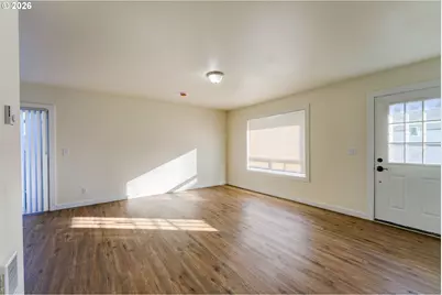 1049 SE Walnut St, Hillsboro, OR 97123 - Photo 7
