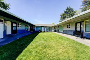 1049 SE Walnut St, Hillsboro, OR 97123 - Photo 33