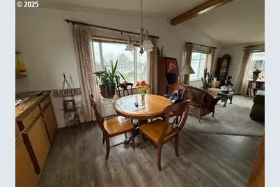 1199 N Terry St, Eugene, OR 97402 - Photo 9