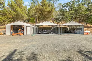 599 Horizon Ln, Myrtle Creek, OR 97457 - Photo 37