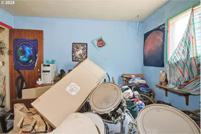 48117 E 2nd St, Oakridge, OR 97463 - Photo 17