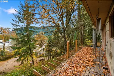 48117 E 2nd St, Oakridge, OR 97463 - Photo 3