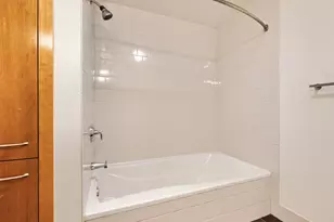 1221 SW 10th Ave, Portland, OR 97205 - Photo 17