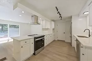 15148 S Burkstrom Rd, Oregon City, OR 97045 - Photo 5