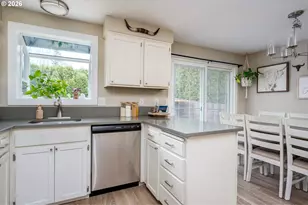 2331 SW Spence Ct, Troutdale, OR 97060 - Photo 13