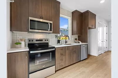 3246 SE 115th Ave, Portland, OR 97266 - Photo 7