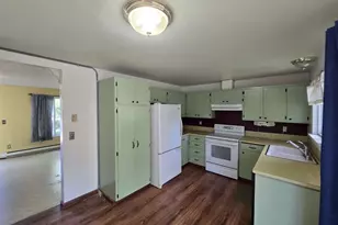 126 N 20th St, Philomath, OR 97370 - Photo 5