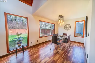 2235 SW Marigold St, Portland, OR 97219 - Photo 5