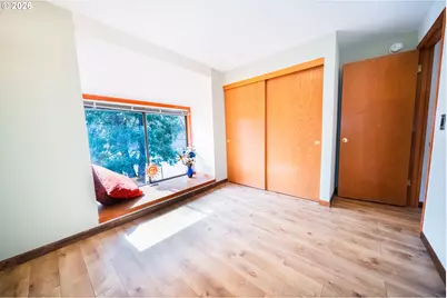 2235 SW Marigold St, Portland, OR 97219 - Photo 21