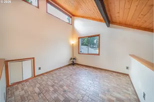 2235 SW Marigold St, Portland, OR 97219 - Photo 19