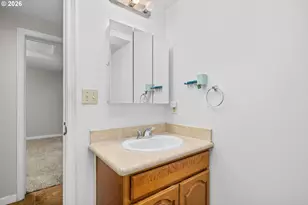 17021 SE Alder St, Portland, OR 97233 - Photo 39