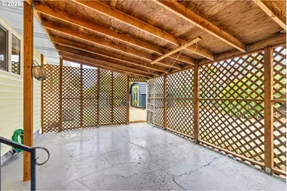 17021 SE Alder St, Portland, OR 97233 - Photo 41