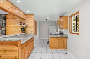 17021 SE Alder St, Portland, OR 97233 - Photo 15