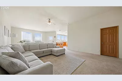 32374 E Loop Rd, Hermiston, OR 97838 - Photo 13