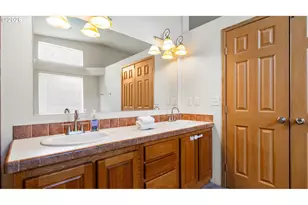 32374 E Loop Rd, Hermiston, OR 97838 - Photo 35