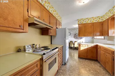 31339 NE Corral Creek Rd, Newberg, OR 97132 - Photo 5