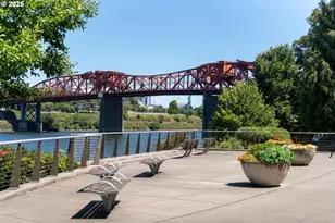 1260 NW Naito Pkwy, Portland, OR 97209 - Photo 41