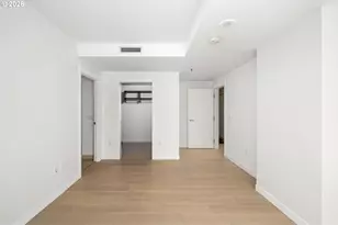 1260 NW Naito Pkwy, Portland, OR 97209 - Photo 25