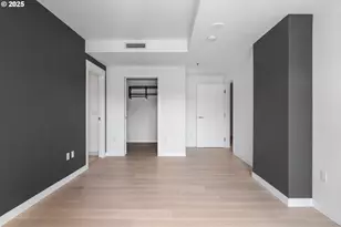 1260 NW Naito Pkwy, Portland, OR 97209 - Photo 23