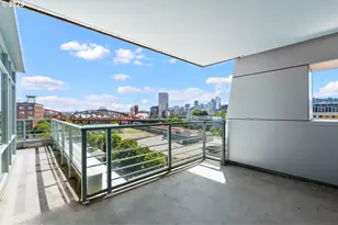 1260 NW Naito Pkwy, Portland, OR 97209 - Photo 35