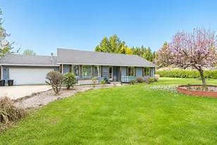 111 Laurel Ln, Washougal, WA 98671 - Photo 3
