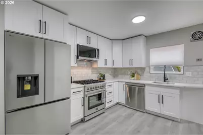 3585 SE Olsen St, Milwaukie, OR 97222 - Photo 9