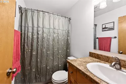 720 N Market St, Lafayette, OR 97127 - Photo 23