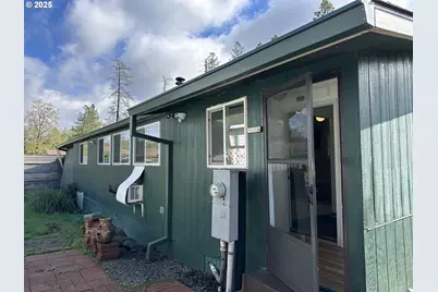 25656 Wildwood Rd, Veneta, OR 97487 - Photo 1