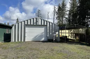 25656 Wildwood Rd, Veneta, OR 97487 - Photo 21