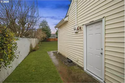 108 NE Whitney St, Camas, WA 98607 - Photo 39