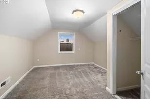 108 NE Whitney St, Camas, WA 98607 - Photo 33