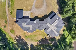 32020 SW Peach Cove Rd, West Linn, OR 97068 - Photo 7