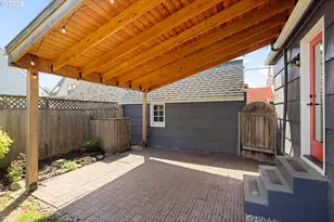 2014 NE Crane St, Portland, OR 97211 - Photo 41