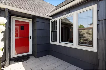 2014 NE Crane St, Portland, OR 97211 - Photo 3