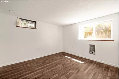 2014 NE Crane St, Portland, OR 97211 - Photo 35