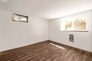 2014 NE Crane St, Portland, OR 97211 - Photo 35