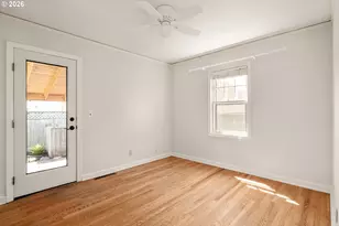 2014 NE Crane St, Portland, OR 97211 - Photo 17
