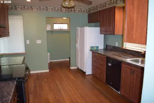 3620 NE 162nd Ave, Portland, OR 97230 - Photo 5